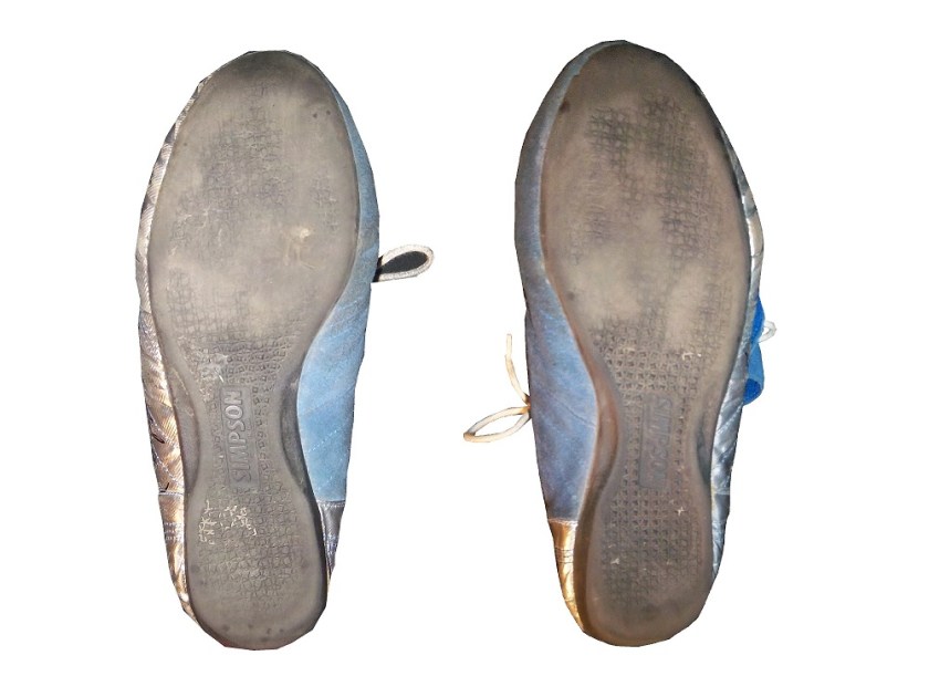 10-riggsshoes-bottom