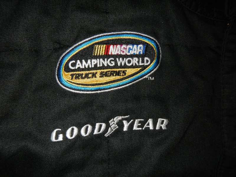 32-mikeshardlemonade-rchest